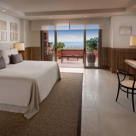 리조트 The Ritz-carlton Tenerife, Abama 5*